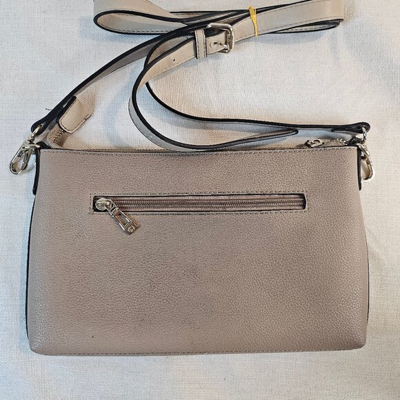 Celine Dion Maestro Beige Faux Leather Crossbody Clutch - Picture 5 of 8